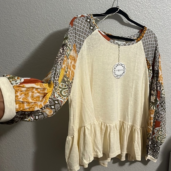 Umgee- 1X Boho long sleeve top - Picture 3 of 11